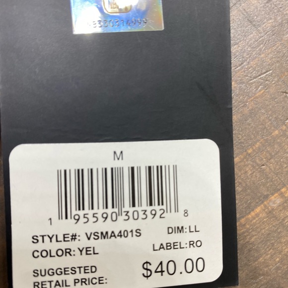 Size M brand is NBA and it is 40. - Picture 3 of 3